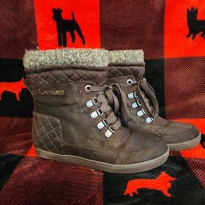 Womens guess boots